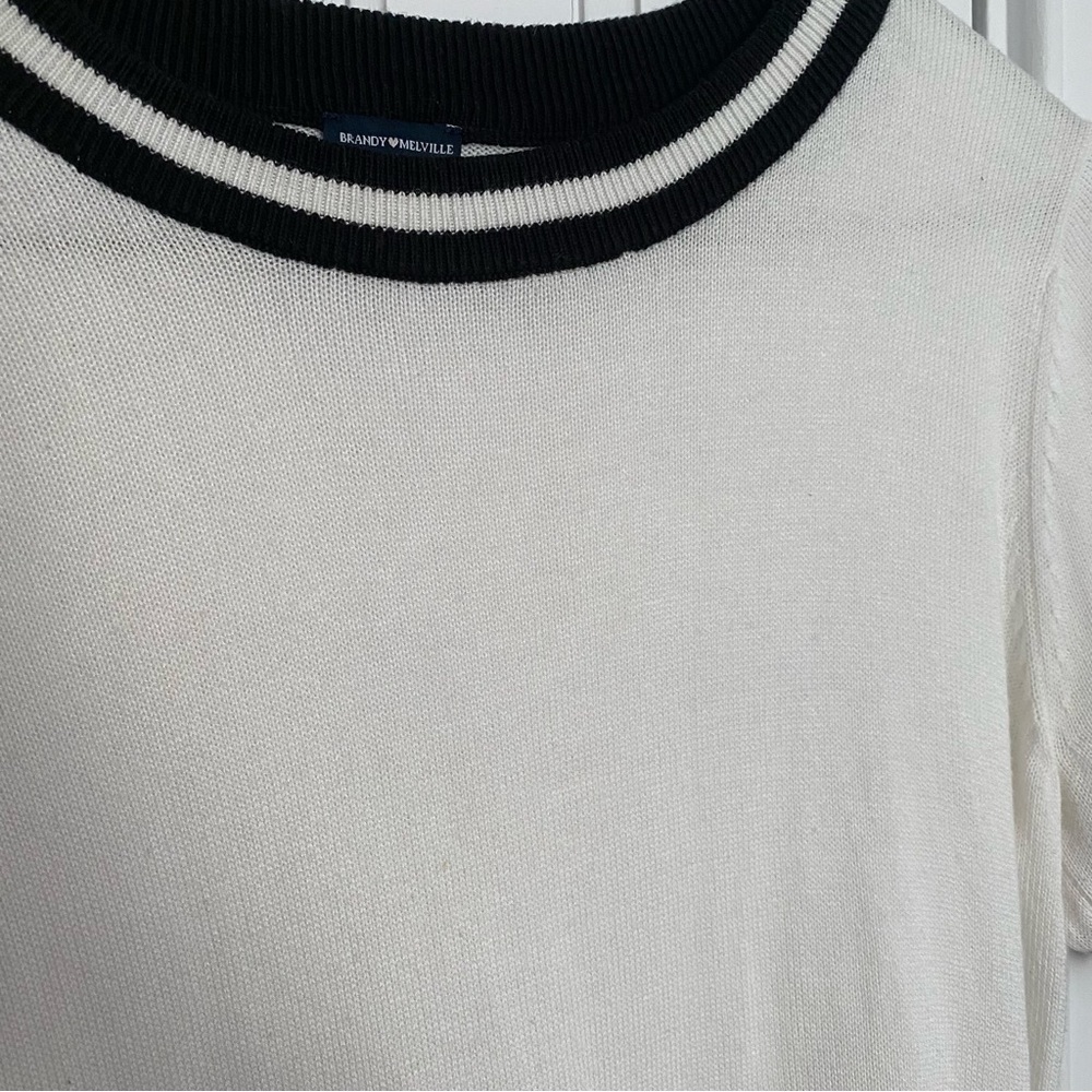 Brandy Melville Ringer Tee - Picture 10 of 10